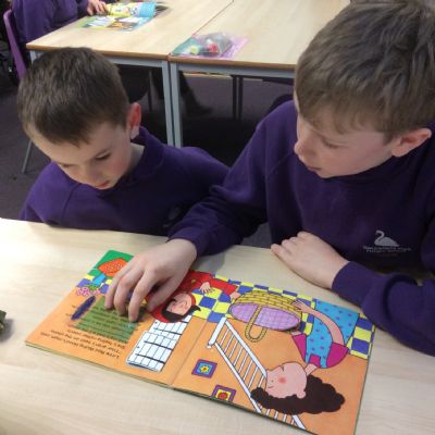 Reading in Larch Class